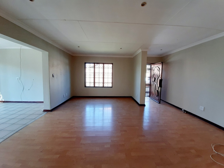 3 Bedroom Property for Sale in Vaalpark Free State